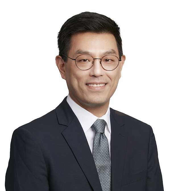 Lee, Philip W (Linklaters)